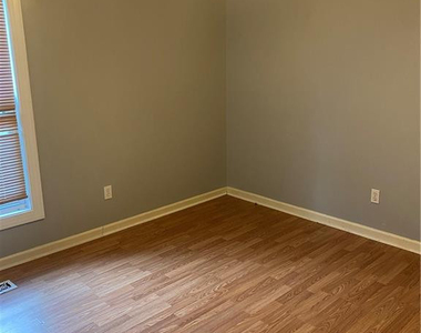1728 Empress Lane - Photo Thumbnail 12