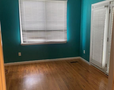 1728 Empress Lane - Photo Thumbnail 7