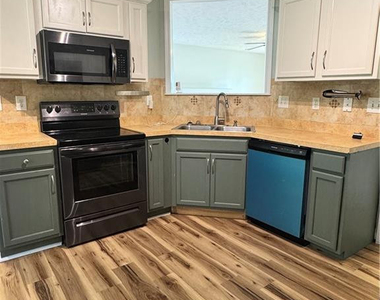 6541 Valley Falls Road - Photo Thumbnail 9