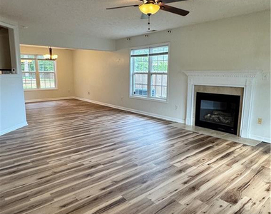 6541 Valley Falls Road - Photo Thumbnail 5