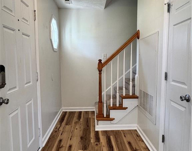 6541 Valley Falls Road - Photo Thumbnail 12