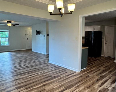 6541 Valley Falls Road - Photo Thumbnail 7