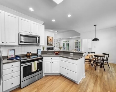 42 Cheswick Place - Photo Thumbnail 5