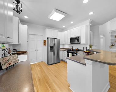 42 Cheswick Place - Photo Thumbnail 4