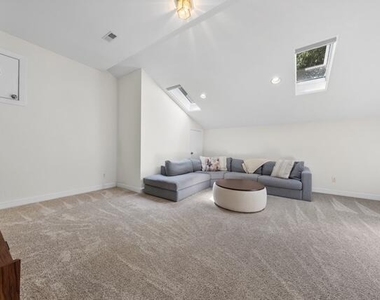 42-a Cheswick Place - Photo Thumbnail 23