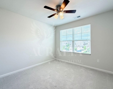 3018 Brellon Lane - Photo Thumbnail 20