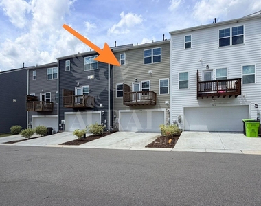 3018 Brellon Lane - Photo Thumbnail 32