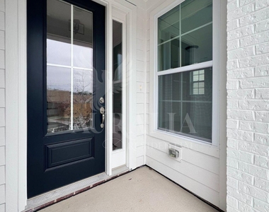 8520 Silsbee Drive - Photo Thumbnail 3