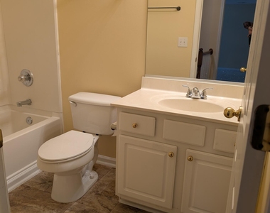 106 Tecumseh Court - Photo Thumbnail 10