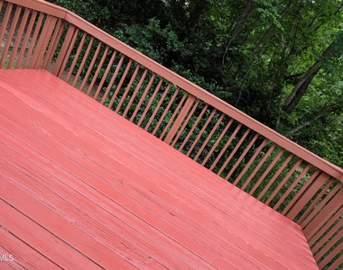 106 Tecumseh Court - Photo Thumbnail 14