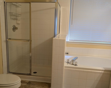 106 Tecumseh Court - Photo Thumbnail 12