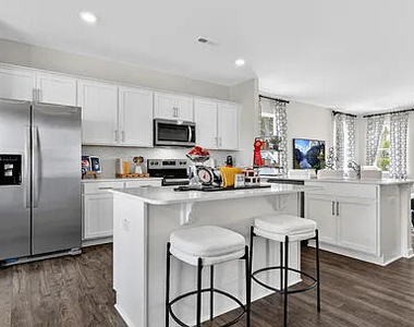 805 Lucky Clover Way - Photo Thumbnail 17