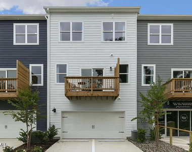 805 Lucky Clover Way - Photo Thumbnail 1