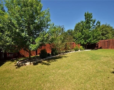 2409 Tivoli Dr - Photo Thumbnail 20