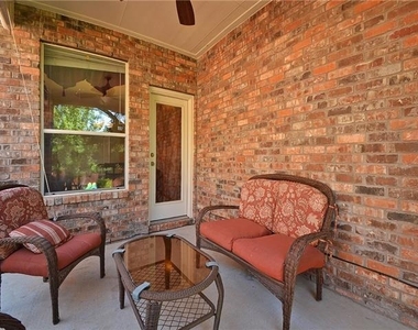 2409 Tivoli Dr - Photo Thumbnail 17