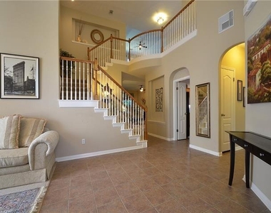 2409 Tivoli Dr - Photo Thumbnail 1