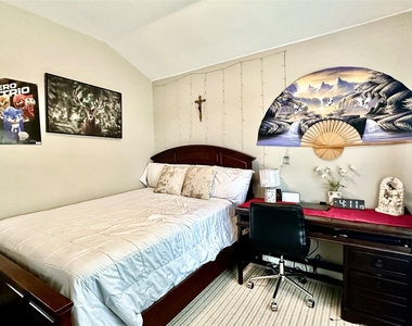 817 Tapestry Cv - Photo Thumbnail 18