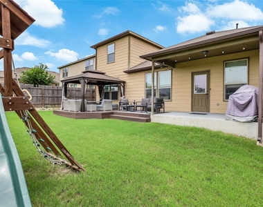 7013 Armagh Dr - Photo Thumbnail 37