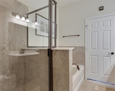 7013 Armagh Dr - Photo Thumbnail 29