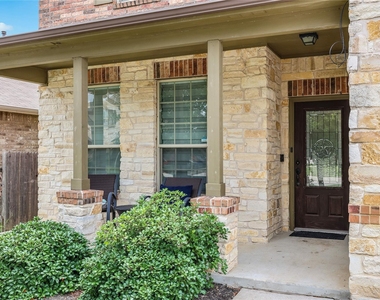 7013 Armagh Dr - Photo Thumbnail 1