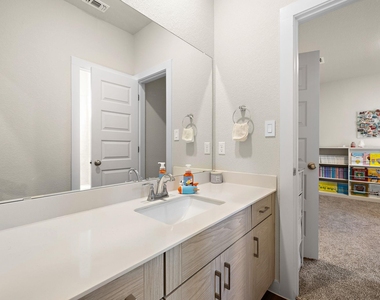 120 Upland Dr - Photo Thumbnail 14