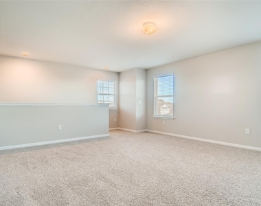 121 Freedom Park Ave - Photo Thumbnail 17