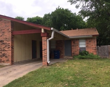 10400 Little Pebble Dr - Photo Thumbnail 10