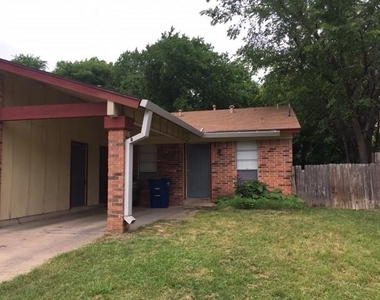 10400 Little Pebble Dr - Photo Thumbnail 9
