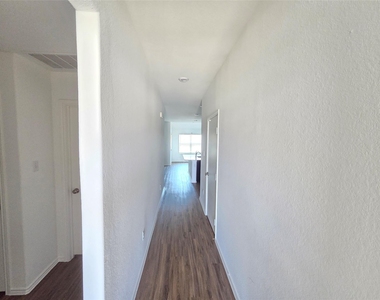 3305 Dusted Daisey St - Photo Thumbnail 16