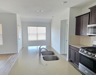 3305 Dusted Daisey St - Photo Thumbnail 19