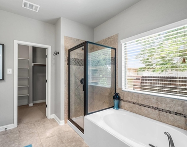 420 Wild Rose Dr - Photo Thumbnail 22
