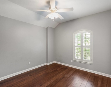 420 Wild Rose Dr - Photo Thumbnail 29