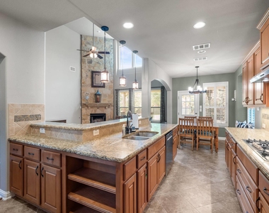 420 Wild Rose Dr - Photo Thumbnail 13