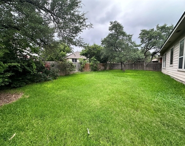 315 Sendero Ln - Photo Thumbnail 15