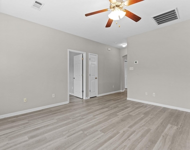 2400 Saddle Blanket Pl - Photo Thumbnail 29