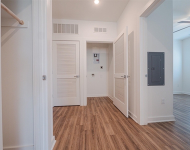4802 Congress Ave S - Photo Thumbnail 23