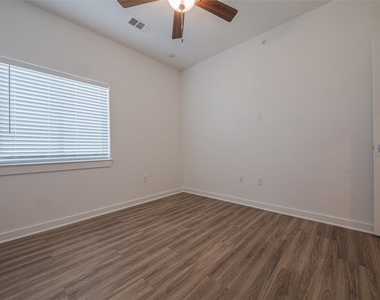 4802 Congress Ave S - Photo Thumbnail 20
