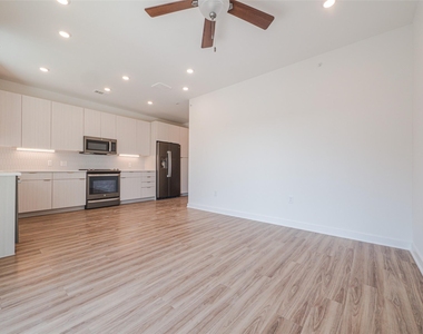 4802 Congress Ave S - Photo Thumbnail 27