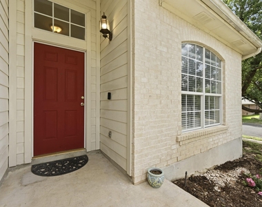 2700 Cradle Rock Trl - Photo Thumbnail 3