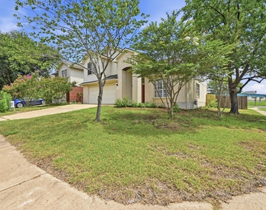 2700 Cradle Rock Trl - Photo Thumbnail 2