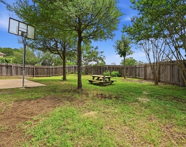 2700 Cradle Rock Trl - Photo Thumbnail 25