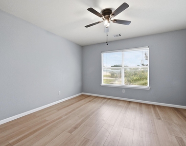 2700 Cradle Rock Trl - Photo Thumbnail 20