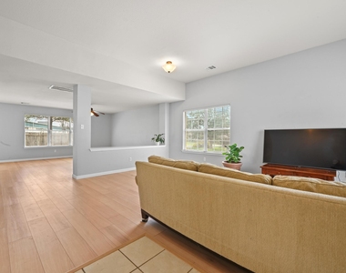 2700 Cradle Rock Trl - Photo Thumbnail 4