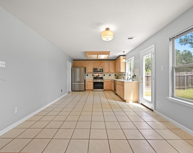 2700 Cradle Rock Trl - Photo Thumbnail 12