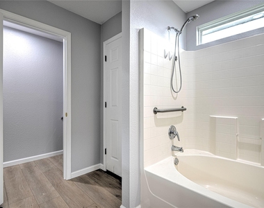 7720 Honeysuckle Dr - Photo Thumbnail 20