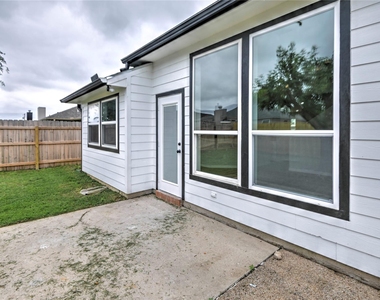 7720 Honeysuckle Dr - Photo Thumbnail 31