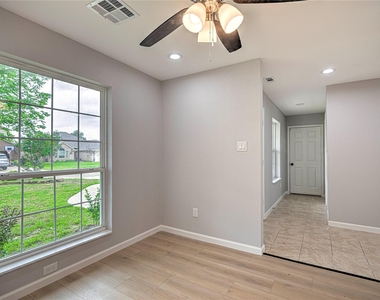 7720 Honeysuckle Dr - Photo Thumbnail 5