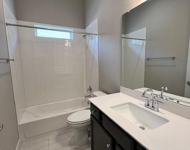 309 Buffalo Cave Rd - Photo Thumbnail 15