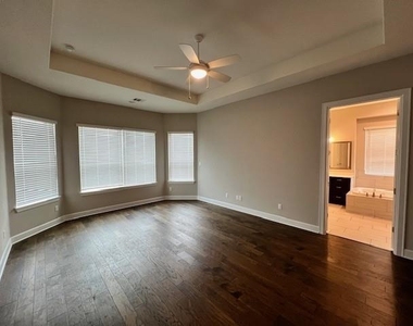 309 Buffalo Cave Rd - Photo Thumbnail 10