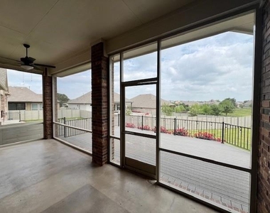 309 Buffalo Cave Rd - Photo Thumbnail 18